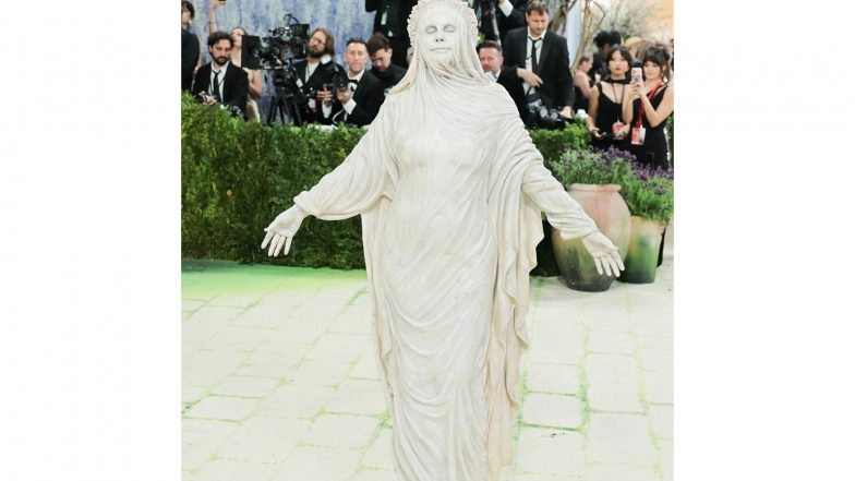 Entertainment News | Heidi Klum Turns into Live Statue at Met Gala 2026