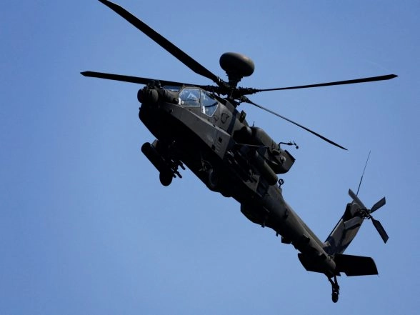World News | US Apache Attack Helicopters Deployed in Operation Against Iranian Boats: CENTCOM