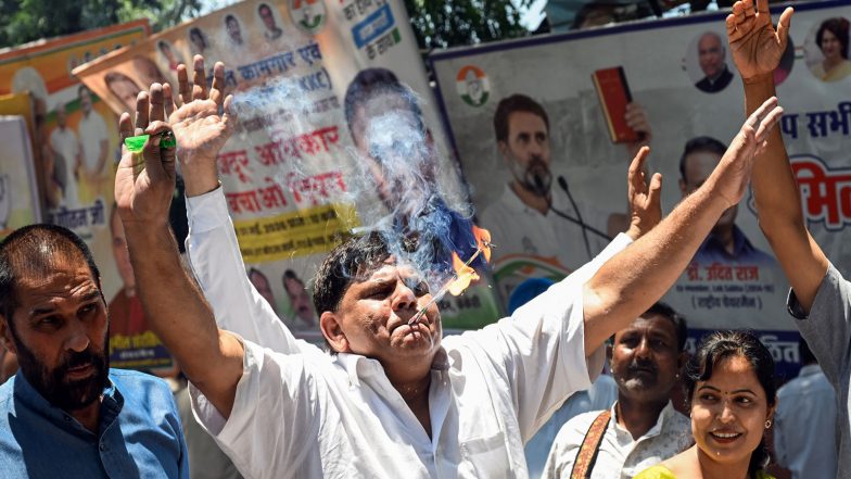 India News | Congress Appoints Ajay Maken and Mukul Wasnik as Observers to Ascertain Views of Keralam MLAs