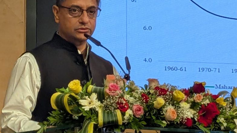 Business News | Kolkata Must 'Fire Away' to Fix Economic Disparity in India's East-west Region: Sanjeev Sanyal