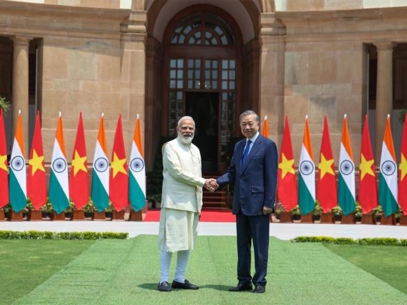 Business News | India, Vietnam Deepen Strategic Ties, Set $25 Bn Bilateral Trade Target for 2030