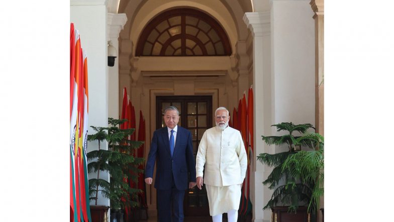 World News | PM Modi, Vietnam President Call for Strengthening Role of Global South in Global Governance: MEA