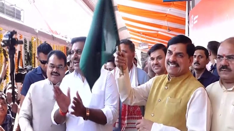 India News | MP CM Mohan Yadav Flags off 'Somnath Swabhiman Yatra'; 1100 Devotees Depart by Special Train
