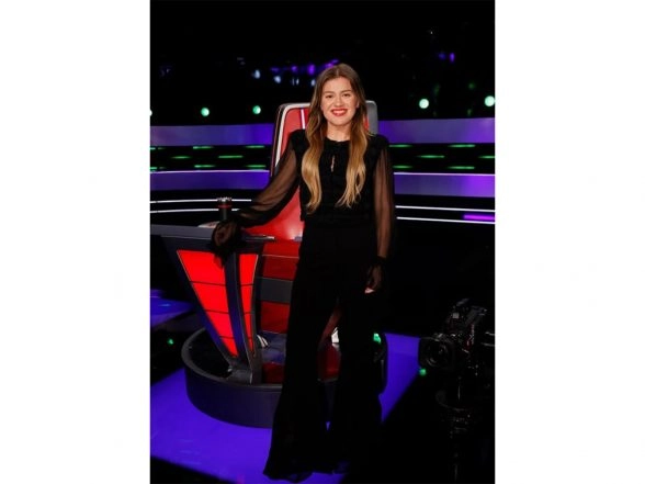 Entertainment News | Kelly Clarkson Returns as Coach on 'The Voice' Season 30