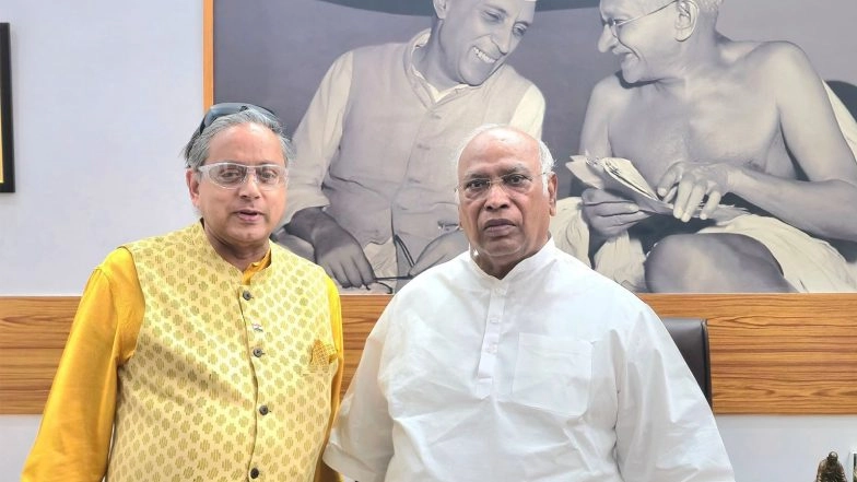 India News | Shashi Tharoor Meets Mallikarjun Kharge, Discusses Political Developments in Keralam