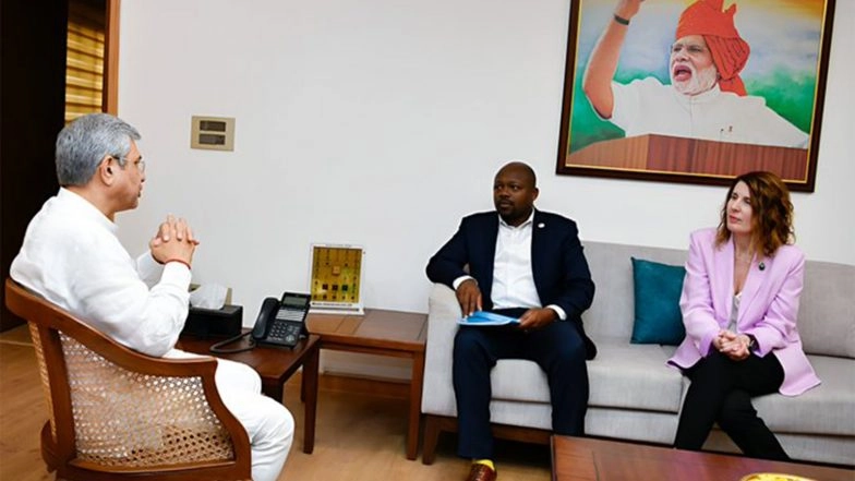 Business News | Ashwini Vaishnaw Says Google Exploring Investments in AI Infrastructure, Server and Drone Manufacturing in India