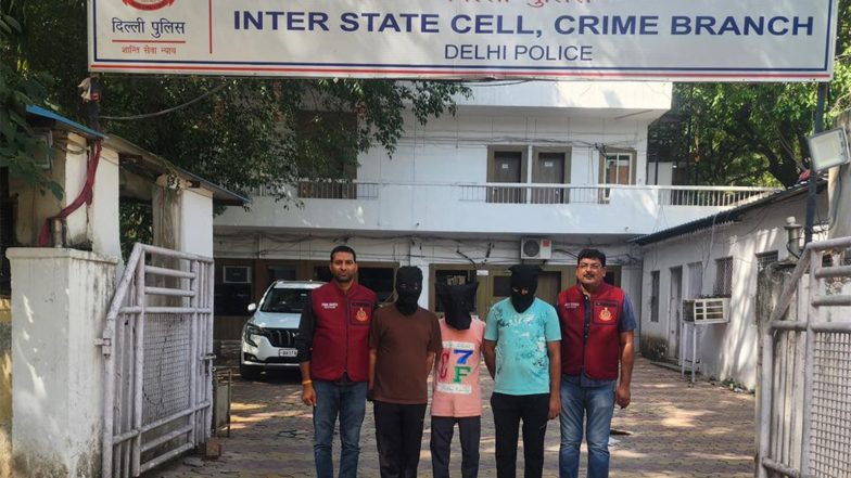 India News | Delhi Police Bust Mewat-based Cyber Fraud Racket, Accused Impersonated Indian Air Force Officials Using Forged Documents