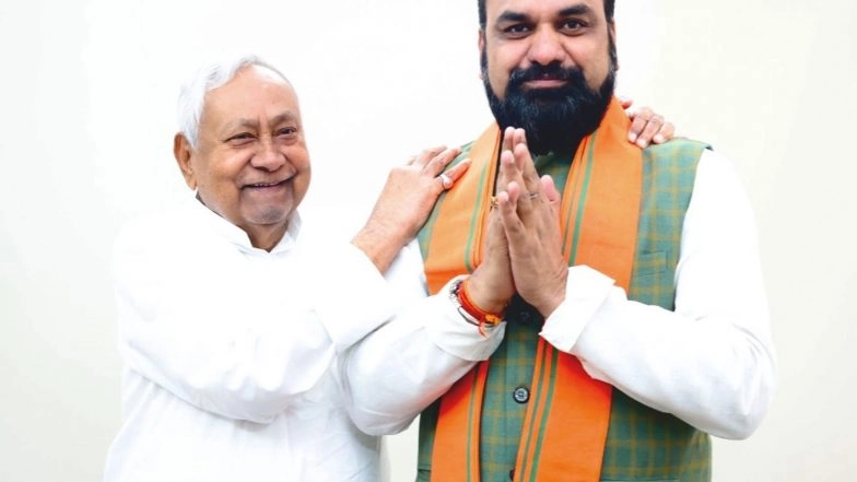 India News | Nitish Kumar Meets Bihar CM Samrat Choudhary, Extends Wishes After Cabinet Expansion