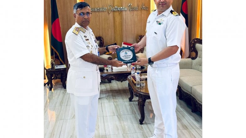 World News | INS Sunayana Commanding Officer Calls on Senior Dignitaries in Chattogram Naval Area