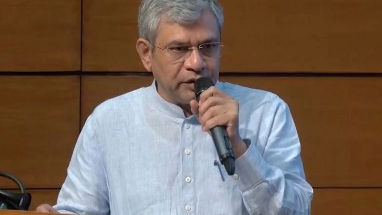 India News | Railway Minister Approves Construction of Suburban Rail Station Between Thane, Mulund