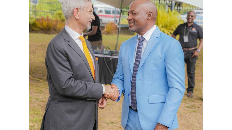 Sports News | EAM Jaishankar Meets Veteran Cricketer Brian Lara on His Official Tour of Trinidad and Tobago