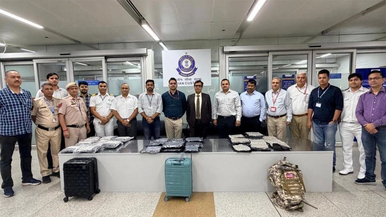 India News | Delhi Airport Customs Seize Rs 35 Crore Hydroponic Weed Haul from Bangkok Passengers