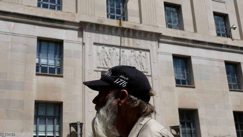 World News | Indian Man Among 12 to Be Denaturalised for Committing Fraud in US