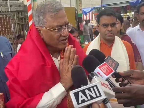 India News | CEC Gyanesh Kumar Offers Prayers at Tirumala; Prays for 'peaceful Elections'