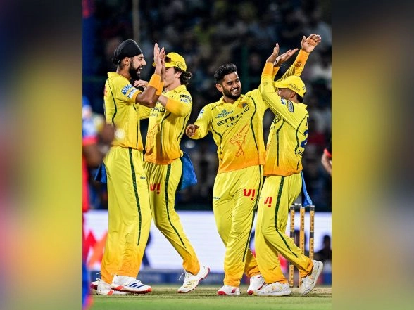 Sports News | IPL 2026: Chennai Super Kings Win Toss; Opts to Field Against Lucknow Super Giants