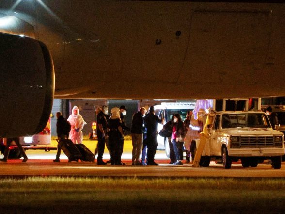 World News | Omaha Quarantine: US Passengers from Hantavirus-hit Cruise Ship Arrive for Specialised Monitoring