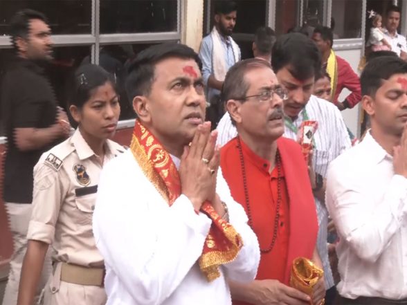 India News | BJP Leaders Seek Blessings at Maa Kamakhya Temple in Guwahati Ahead of Assam CM's Swearing-in Ceremony