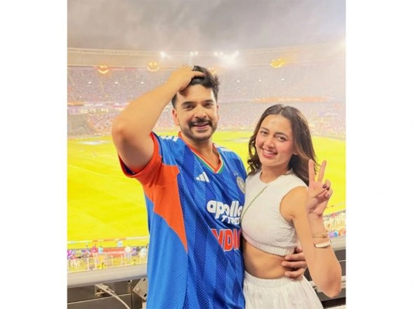 Entertainment News | Karan Kundrra, Tejasswi Prakash's Netflix Show 'Desi Bling' to Be out on May 20