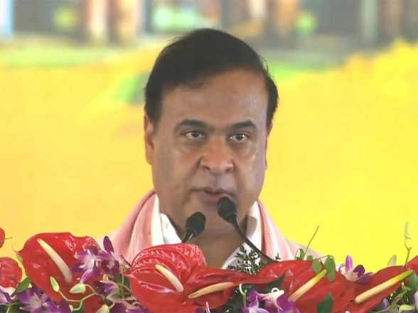 India News | Himanta Biswa Sarma Sworn in as Assam CM for Second Term; Massive NDA Gathering Marks 'NDA 3.0 Era' in Guwahati