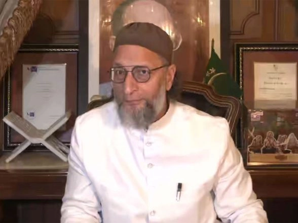 India News | Price of Patriotism? Owaisi Slams PM Modi over Imminent Fuel Hikes, Market Volatility