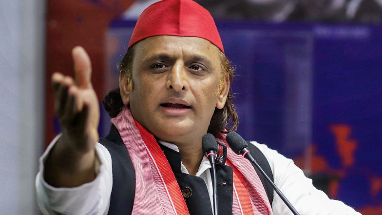 India News | SP Chief Akhilesh Yadav Takes a Swipe at Centre on Rising Cost of Fuel and PM Modi's Austerity Call