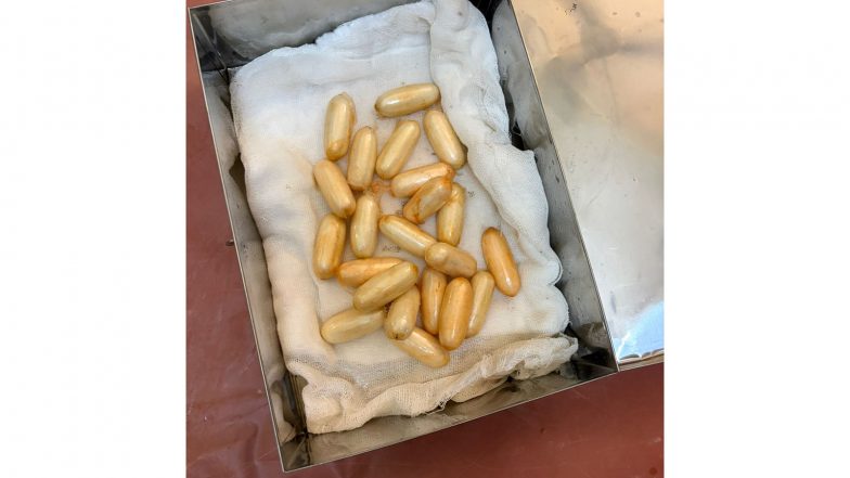 India News |  DRI Mumbai Seizes Cocaine Worth Rs 13.29 Crore at Mumbai Airport, Two Arrested