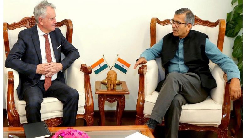 World News | Canadian HC to India Holds Talks on Defence Cooperation with Defence Secretary Rajesh Kumar Singh