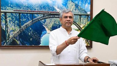 Bengaluru-Mumbai Express Train Flagged Off Virtually by Railway Minister Ashwini Vaishnaw (Watch Video)