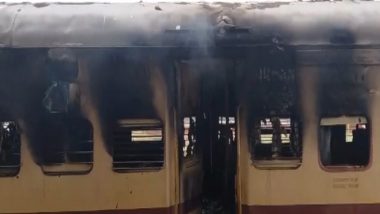 India News | Bihar: Fire Breaks out in Passenger Train at Sasaram Railway Station, No Injuries Reported