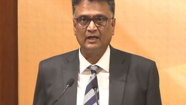 Business News | CAG Calls for Use of Data, Tech to Detect Unfair Practices in Govt Tenders
