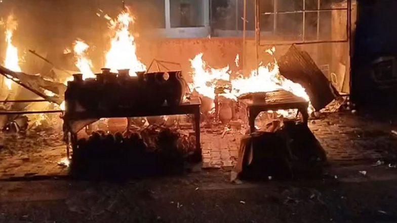 India News | Uttar Pradesh: Fire Breaks out at 'New Auto Life Motors' Workshop Near Rapid Metro Station in Ghaziabad