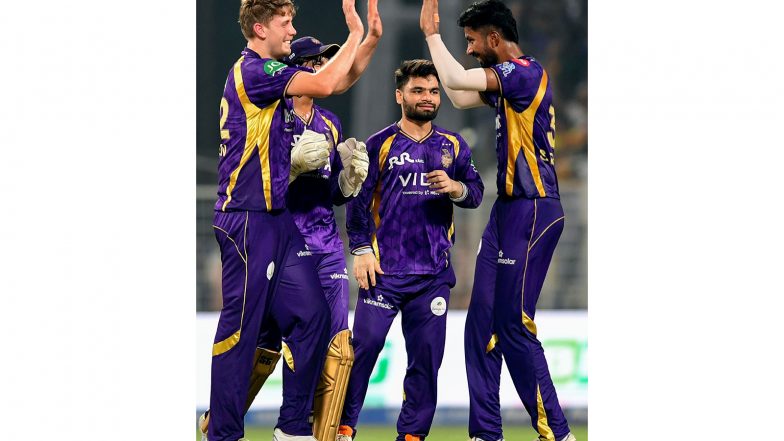 Sports News | IPL 2026: Mumbai Indians Restrict to 147/8 as Kolkata Knight Riders Dominate with Ball