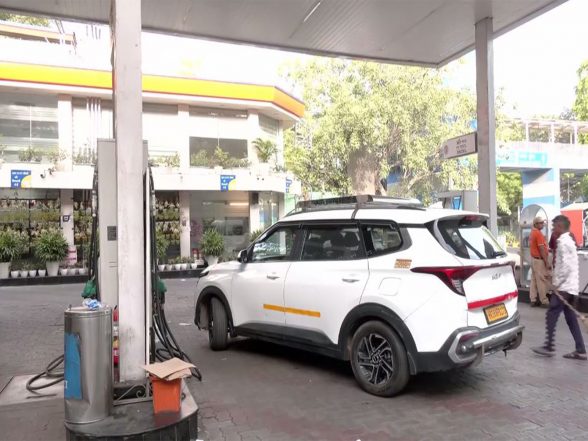 Business News | Govt Widens Fuel Dispenser Verification to Include CNG, LNG, Hydrogen as Clean Energy Push Gains Pace