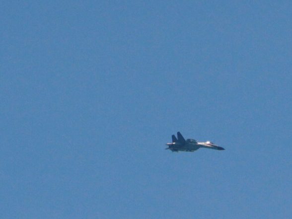 World News | Taiwan Detects 9 Sorties of Chinese Aircraft, 7 Vessels, 1 Ship