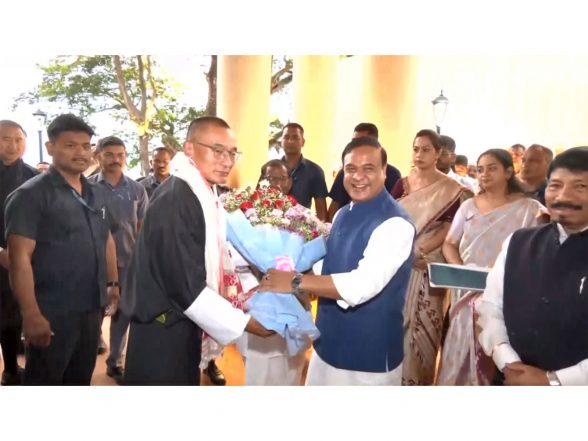 World News | Assam Leadership Extends Grand Welcome to Bhutan PM Tshering Tobgay in Guwahati
