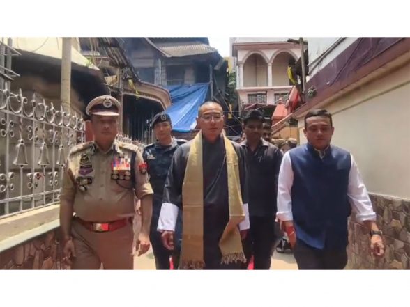 World News | Bhutan PM Tobgay Offers Prayers at Guwahati's Maa Kamakhya Temple