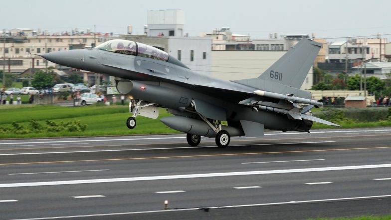 World News | Taiwan Detects 16 Sorties of Chinese Aircraft, 8 Vessels, 3 Ships