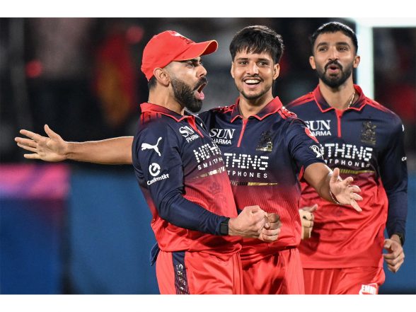 Sports News | RCB Skipper Patidar Lauds Rasikh's Support for Bhuvneshwar and Hazlewood Ahead of IPL 2026 Final