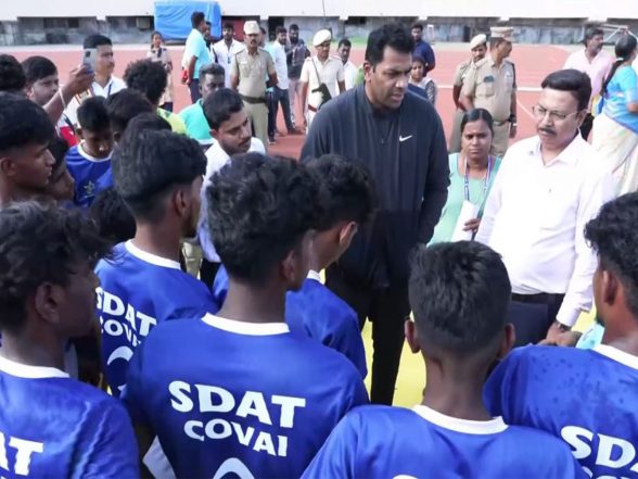 Sports News | TN: Sports Minister Arjuna Reviews Facilities at Coimbatore's Nehru Stadium, Assures Support to Athletes