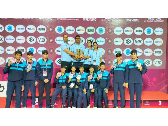 Sports News | Indian Women Bag 10 Medals, Including 2 Gold at U17 Asian Wrestling Championships 2026