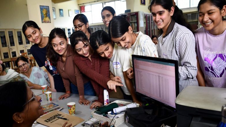 CBSE Class 12 Verification and Re-Evaluation Deadline Ends Today as Portal Closes After One-Day Extension