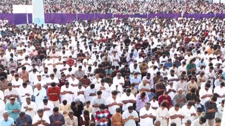Bakrid 2026: Thousands Gather for Eid al-Adha Namaz Across Jammu and Kashmir, Tamil Nadu (Watch Video)