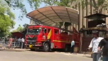 RBI Building Fire: Blaze Erupts in Solar MCB Box at Reserve Bank of India's Building Roof in Delhi, No Casualties Reported (Watch Video)