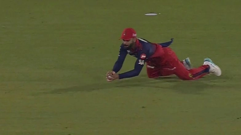 Virat Kohli Catch Video: Star Player&rsquo;s Grab Sees Suryakumar Yadav Dismissed for Golden Duck During RCB vs MI IPL 2026