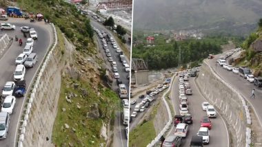 Manali Traffic Video: Bumper-to-Bumper Traffic Seen in Himachal Pradesh City As Tourists Flock to Hills To Beat the Heat; Clip Surfaces