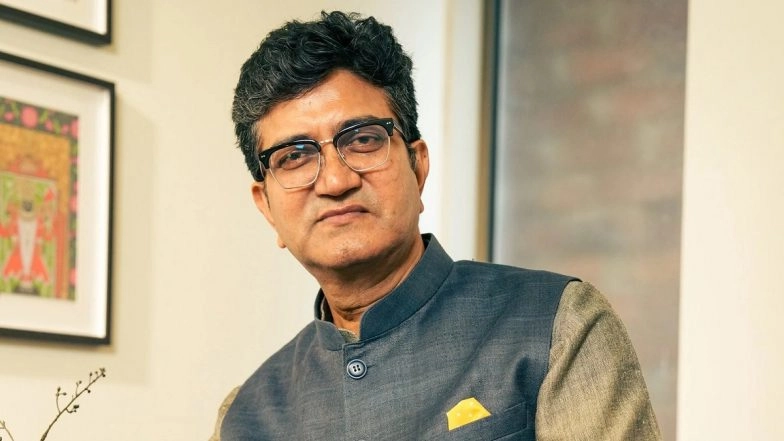Prasoon Joshi Appointed Prasar Bharati Chairman: Renowned Lyricist and Communications Expert Takes Charge of Public Broadcaster