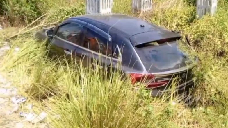 Prayagraj Road Accident: 3 Killed, 1 Injured After Bus Collides With Car in Handia; CM Yogi Adityanath Expresses Grief (Watch Video)