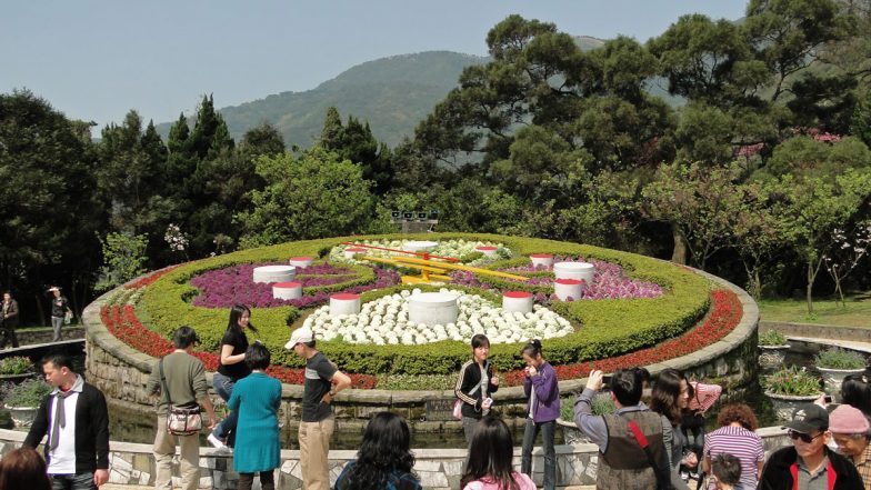 Taiwan Viral Video: Couple Caught On Livestream Having S*x at Yangmingshan National Park, Footage Taken Down After Incident