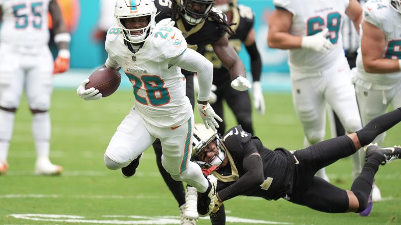 De'Von Achane Agrees to $64 Million Extension with Dolphins, AP Source Says