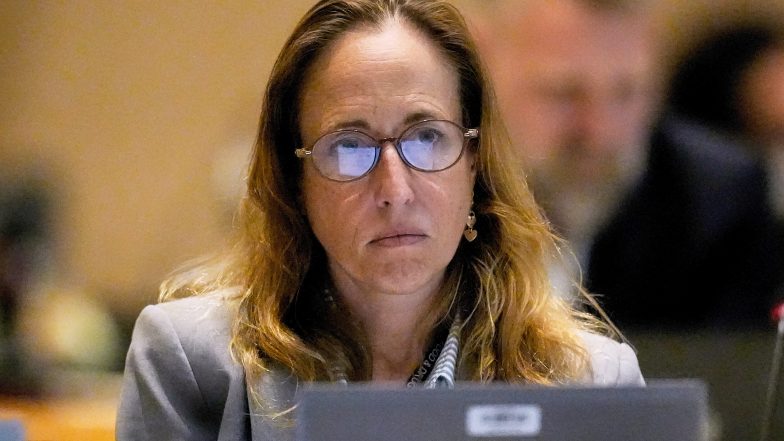 FDA Official Who Scrutinized COVID Shots and Antidepressants is out in Shake-up